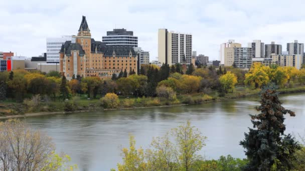 Zeitraffer Von Saskatoon Canada Skyline — Stockvideo