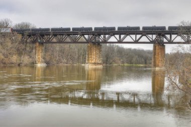 Paris, Ontario, Kanada tren ve demiryolu köprüsü manzarası