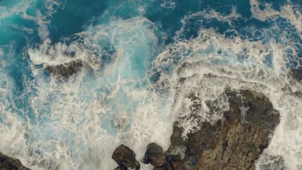 Chypre Vol Drone Long Côte Mer Vagues Dramatiques — Video