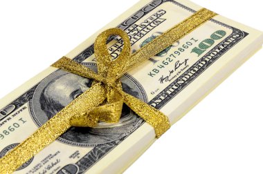 Bohça-in kuş gagası-in yüz dolar ile altın bir birbant bağlamıştım. Beyaz arka plan üzerinde izole dolar