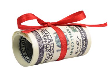 Bohça-in kuş gagası-in yüz dolar kırmızı kurdele ile bağlanmış. Beyaz arka plan üzerinde izole dolar