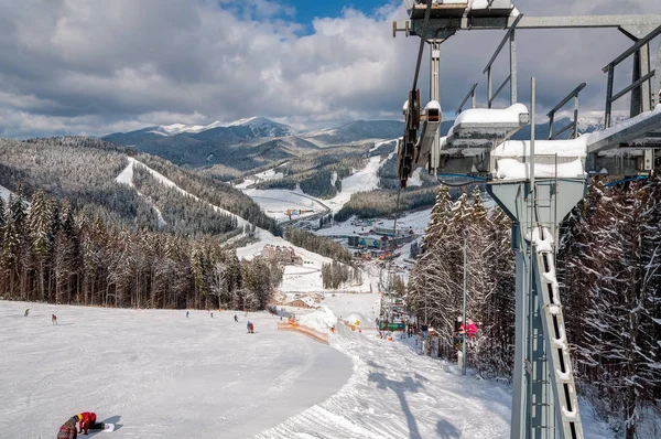 Kış Kayak Merkezi Ukrayna Karpat Dağları, Bukovel