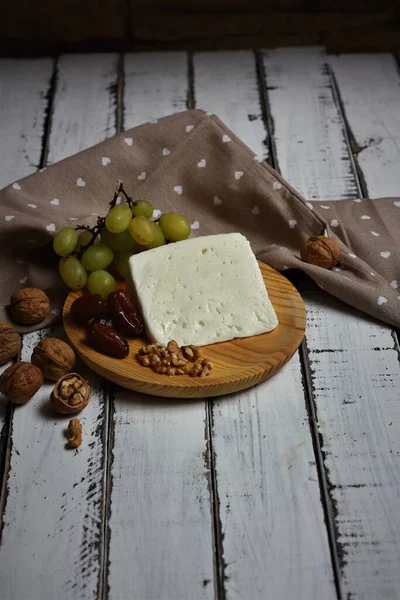 Fresh Sheep Cheese Made Murcia Accompanied White Grapes Nuts Dates — Stock Photo, Image