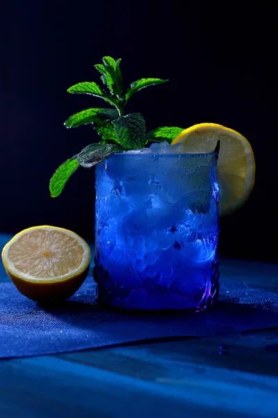 Мохито Лимоном Хорошей Травой Освежающий Напиток — стоковое фото