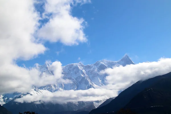 Nanjiabawa Une Des Dix Belles Montagnes Chine Est Cachée Entre — Photo