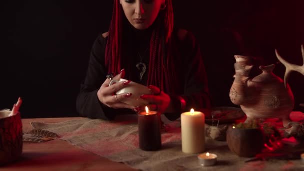 Fortune teller with predicting future by coffee grains — 비디오