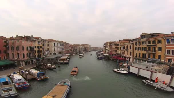 Венеция, Италия, Венецианский канал — стоковое видео