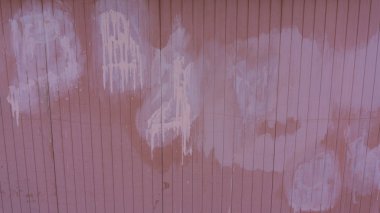 Eski kirli doku, beton duvar