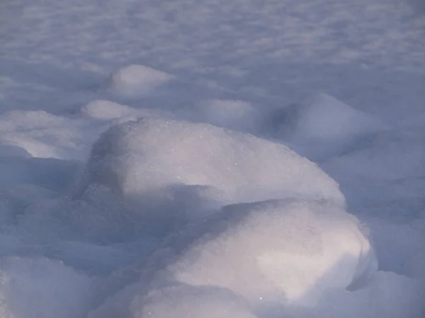 Bianco Sfondo Invernale Superficie Della Neve Prospettiva Pietre Coperte Neve — Foto Stock