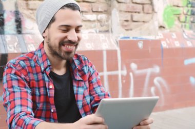 latin adam tablet kullanma.