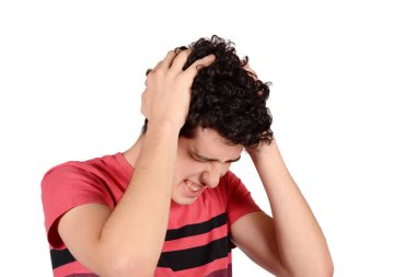 Genç adam için endişe.