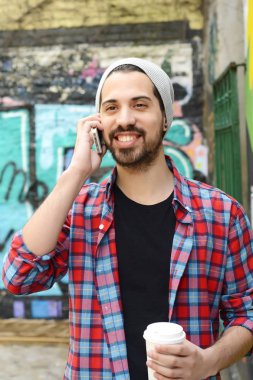 Evet genç latin adam.