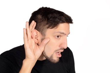 Adam bir şey dinleme.