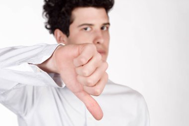 başparmak olan adam.