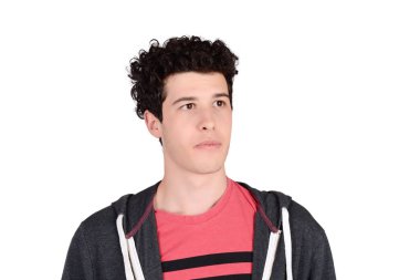 Genç latin adam yakın çekim.