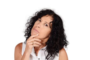 Güzel düşünceli womanl Studio. İzole beyaz arka plan.