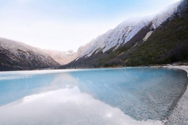 Zümrüt gölde (Laguna Esmeralda) Ushuaia.
