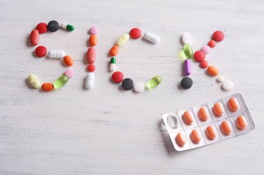 Haplarla kelime hasta etti.