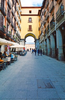 Ağ Geçidi Plaza Mayor Madrid görünümü üzerinde 24 Şubat 2017, 