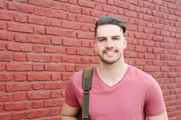 Genç latin biri portresi