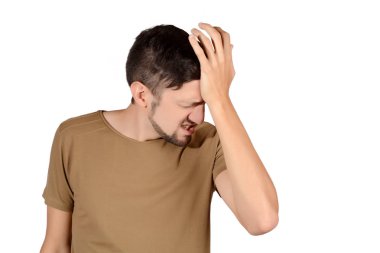 Genç adam için endişe.