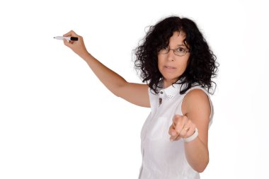 Okul öğretmeni marker ile yazma.