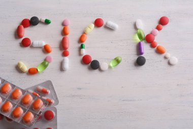 Haplarla kelime hasta etti.