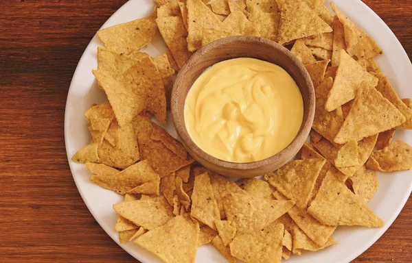 Nachos sajt dip val felülnézet — Stock Fotó