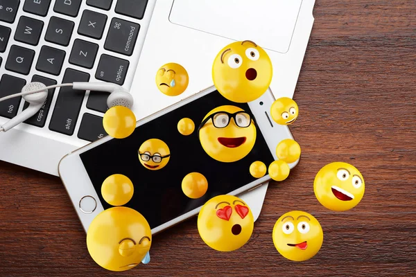 Σχεδιασμός emoji με κινητό τηλέφωνο. — Φωτογραφία Αρχείου