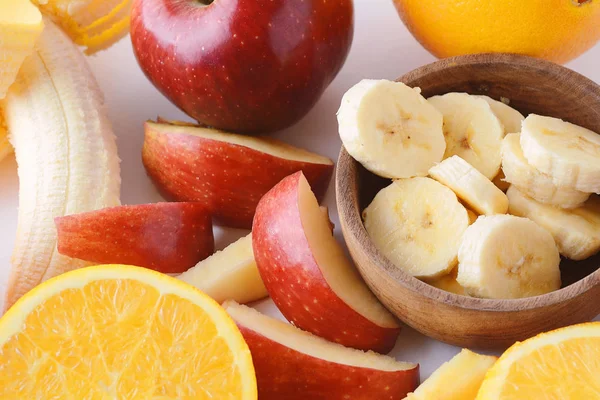 Vista de cerca de diferentes tipos de fruta — Foto de Stock