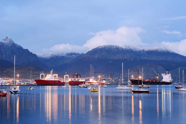 City of Ushuaia at the sunset. — Stock Photo, Image