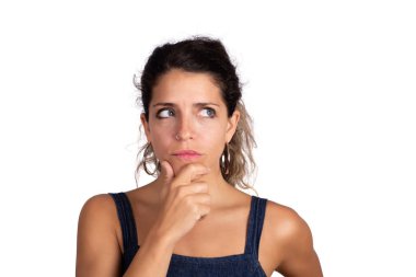 düşünme genç bir kadın portresi.