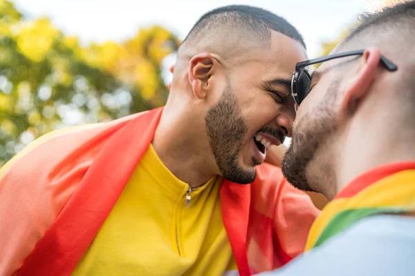 Portrait Young Gay Couple Embracing Showing Love Rainbow Flag Stret — Stock Photo, Image