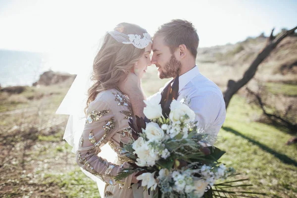 sevgi dolu iki coutryside içinde