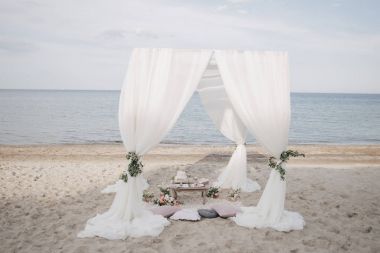 Sahilde Düğün Tablo ayarı