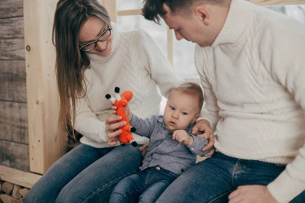 Portrait Young Couple Baby Boy Sitting Wooden Window Sill — Stock Photo, Image