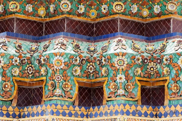 Facciata del tempio Wat Pho a Bangkok — Foto Stock
