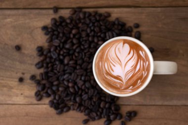 Üst düzey latte sanat kahvesi.