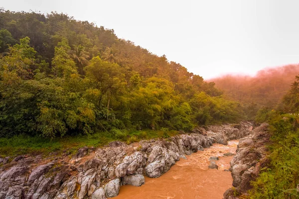 Veduta Del Fiume Montagna Con Acqua Torbida Pacitan Indonesia — Foto Stock