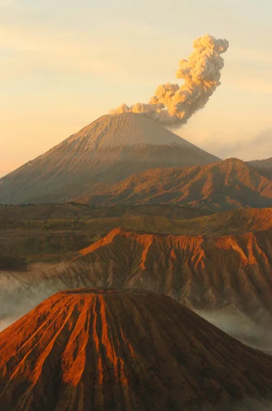 Vulkane Mount Semeru Und Mount Bromo Ostjava Indonesien Südostasien — Stockfoto