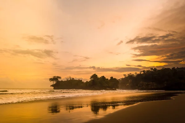 Hermosa Playa Pelang Atardecer Tulungagung Java Oriental Indonesia — Foto de Stock