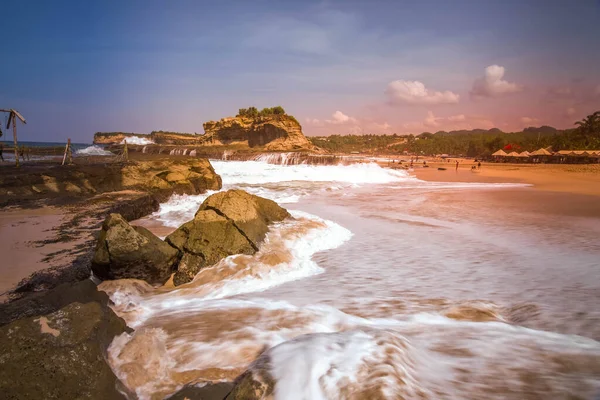 Красота Пляжа Фейяр Красивыми Коралловыми Рифами Паситане Восточная Ява Индонезия — стоковое фото