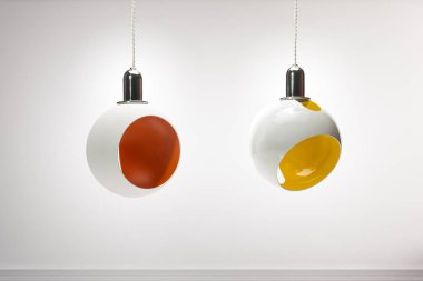 İki renkli modern kolye ışık, izole kırpma yolunu ekle