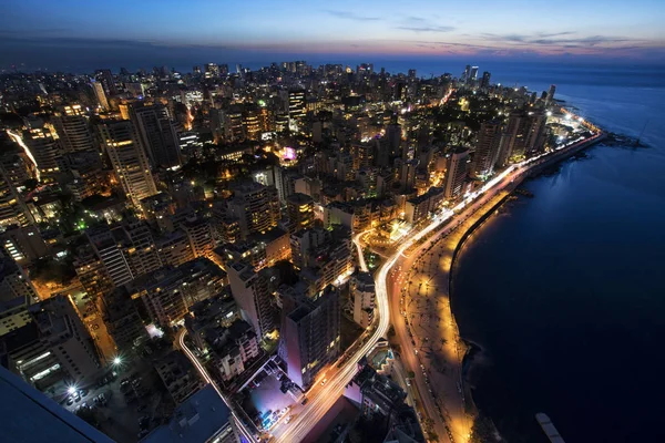 Foto aérea nocturna de Beirut Líbano, Ciudad de Beirut, Paisaje de la ciudad de Beirut —  Fotos de Stock