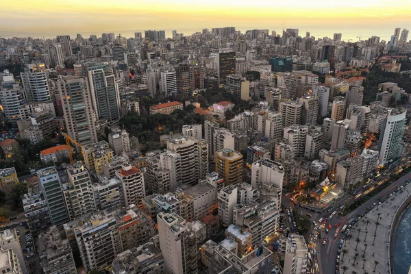 Luchtfoto uitzicht van Beiroet Libanon, stad van Beirut, Beirut city scape — Stockfoto