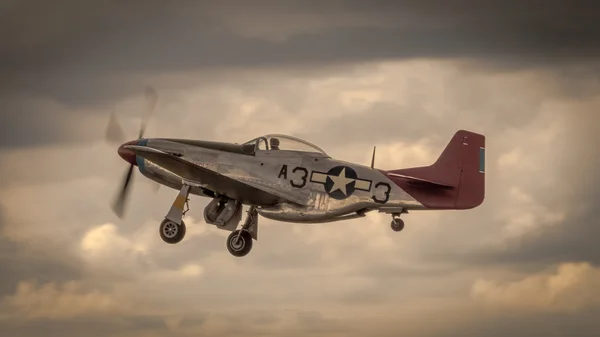 P51 Mustang w locie — Zdjęcie stockowe