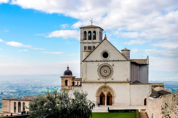 Basílica de San Francesco d 'Assisi, en Asís, Italia —  Fotos de Stock