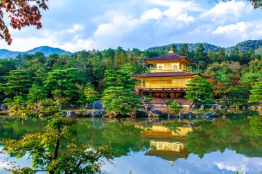 Kinkaku-ji, Altın Pavyon, Japonya, Kyoto 'da bir Zen Budist tapınağı.