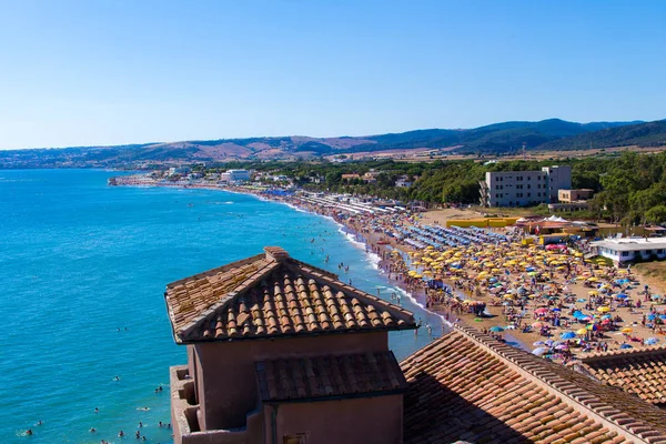 Vista de la playa de Santa Severa, cerca de Roma. Italia —  Fotos de Stock