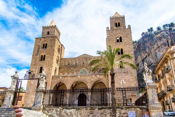 Catedral de Cefalú, Sicilia, Italia . — Foto de Stock